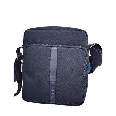 Ελαφρύς βάρος Crossbody Sling Bag με 2 τσέπες Zipper κλείσιμο Μαύρο χρώμα